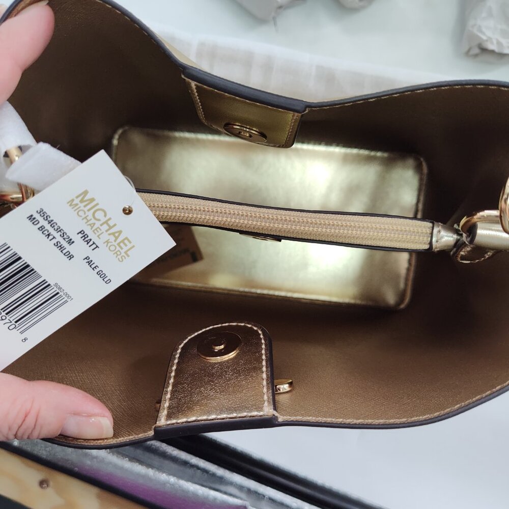 MICHAEL KORS Pratt Medium Metallic Shoulder Bag       PA#199@CMK - Picture 6 of 10